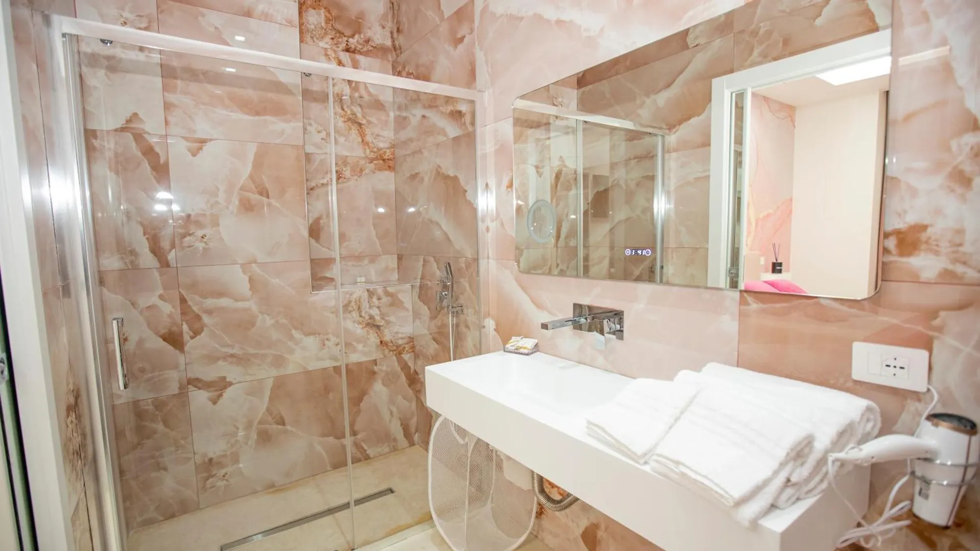 4 Rooms Rosario Catania Guest house