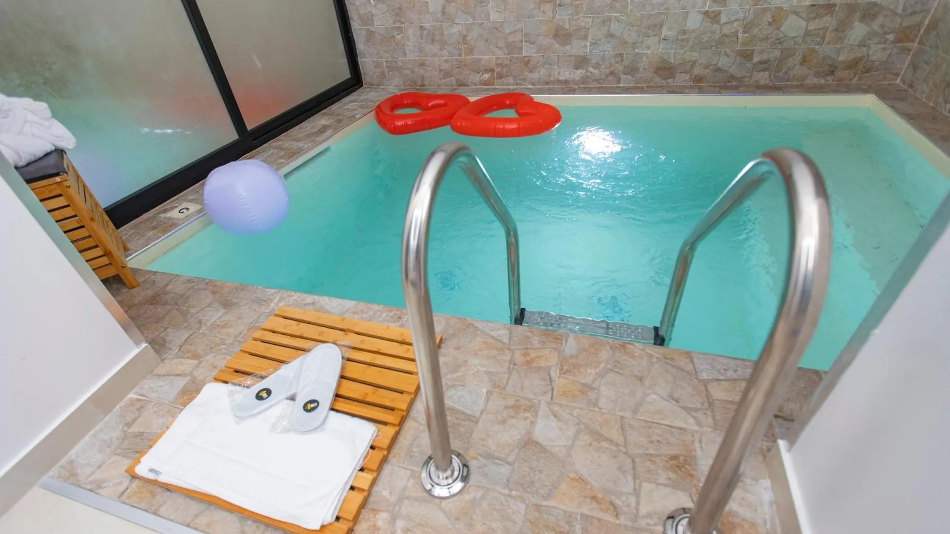 4 Rooms Rosario Catania